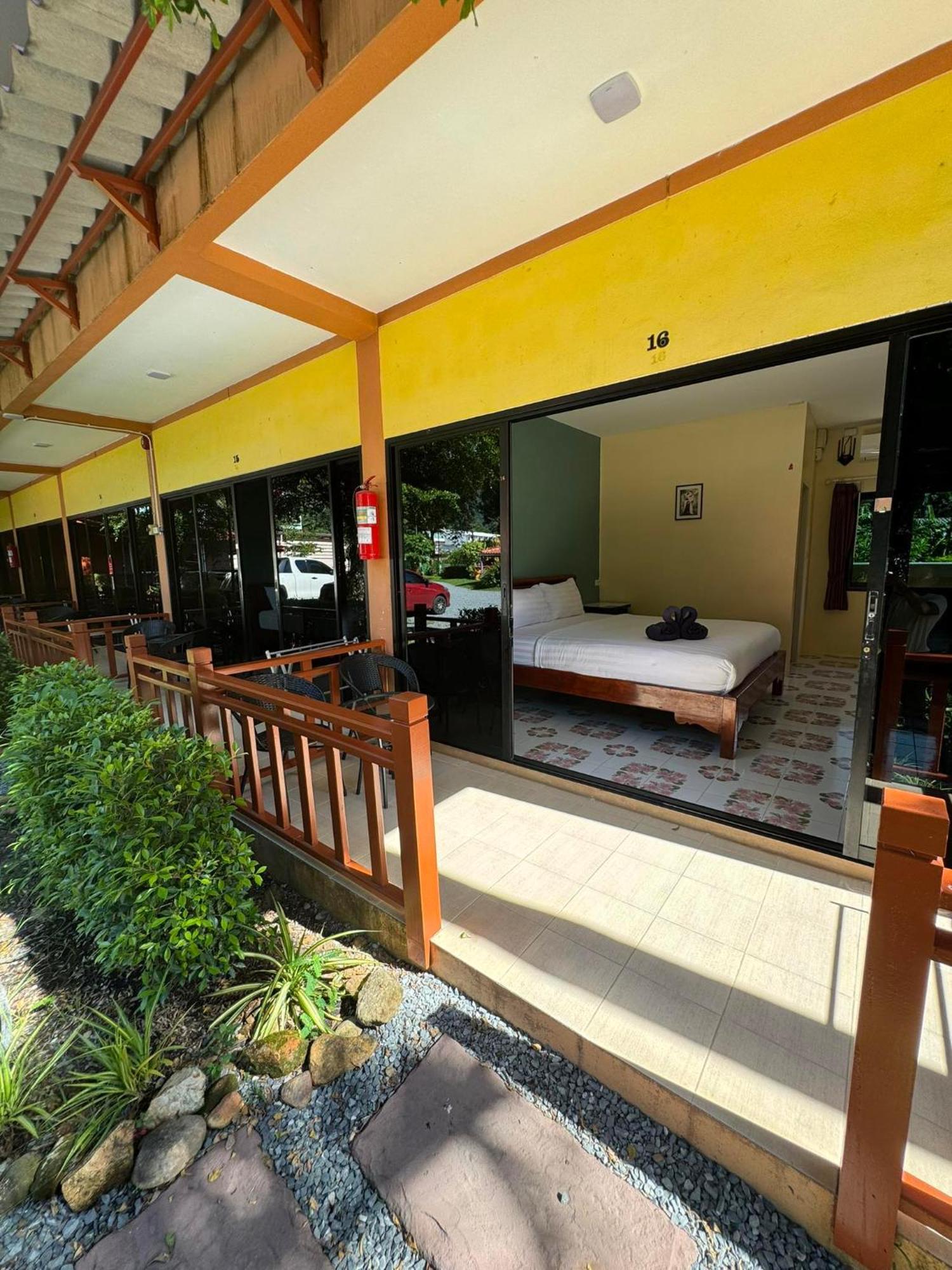 Boonya Resort Koh Chang Bagian luar foto